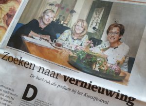 De barkruk als podium