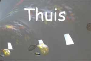 Thuis, de nieuwe gedichtenwedstrijd is van start gegaan.